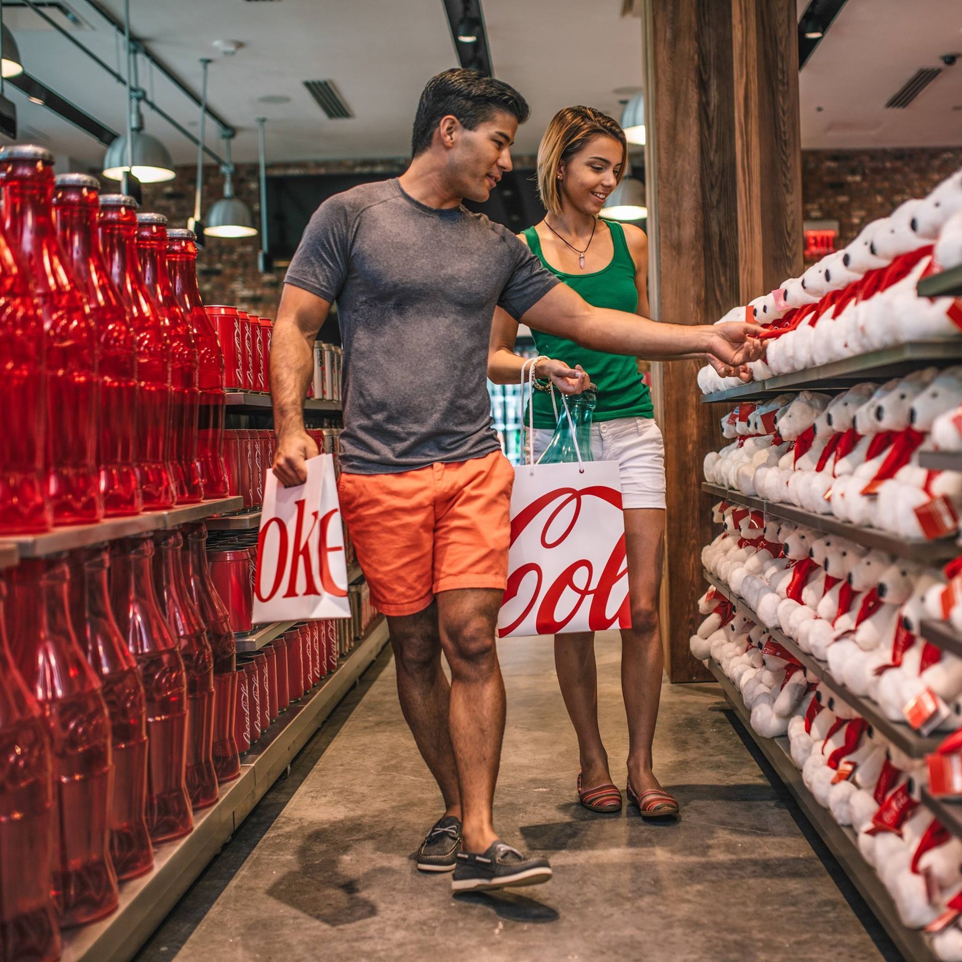 World's Largest Coca Cola Bottle: world record in Las Vegas, Nevada World's Largest Coca Cola Bottle: world record in Las Vegas, Nevada