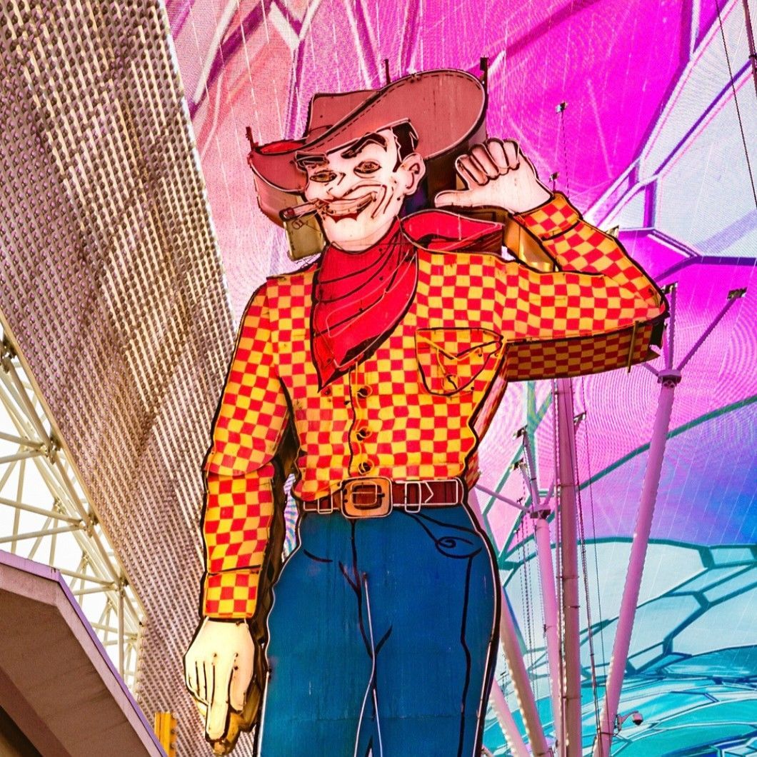 World's Largest Mechanical Neon Sign: world record in Las Vegas, Nevada