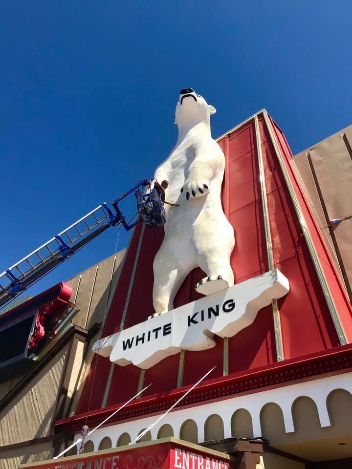 World’s Largest Stuffed Polar Bear: world record in Elko, Nevada