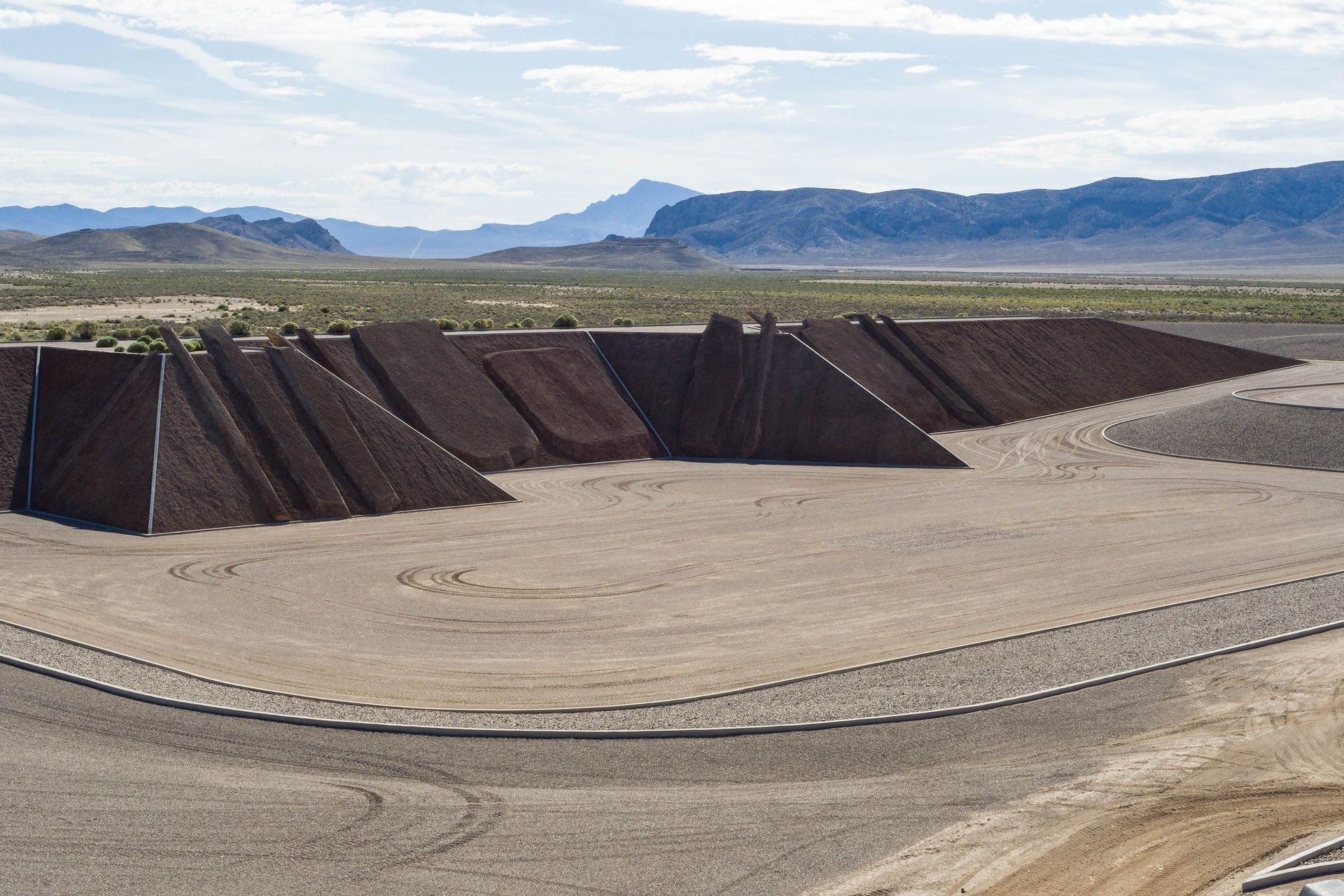 World’s Largest Contemporary Artwork: world record in Nevada