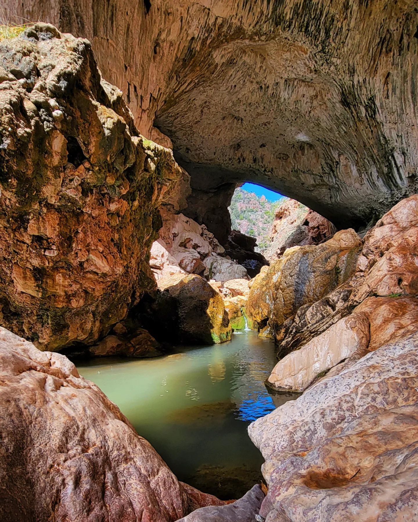 World’s Largest Natural Travertine Bridge: world record near Payson, Arizona