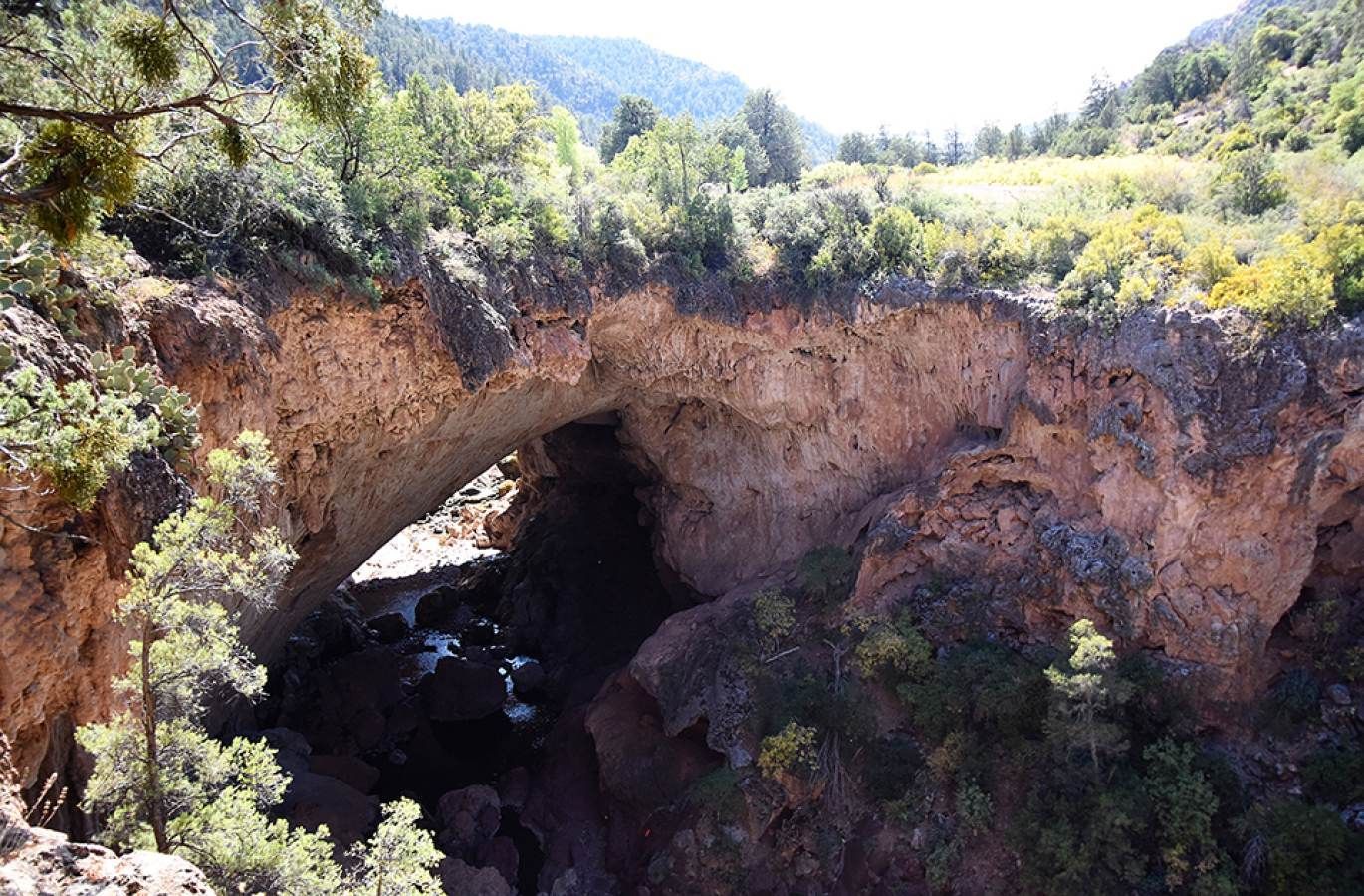 World’s Largest Natural Travertine Bridge: world record near Payson, Arizona 