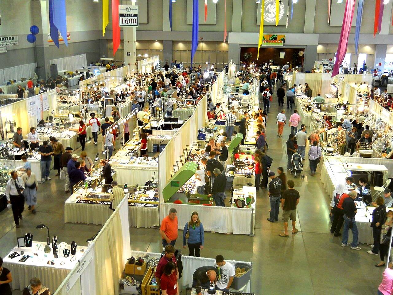 
World's Largest Gem Show: world record in Tucson, Arizona