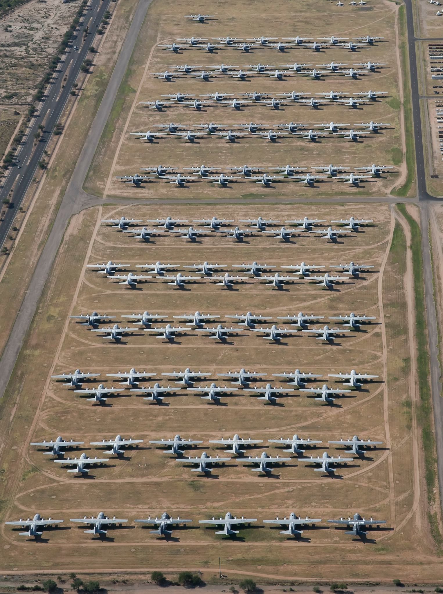 World's Largest Military Aircraft Boneyard: world record in Tucson, Arizona