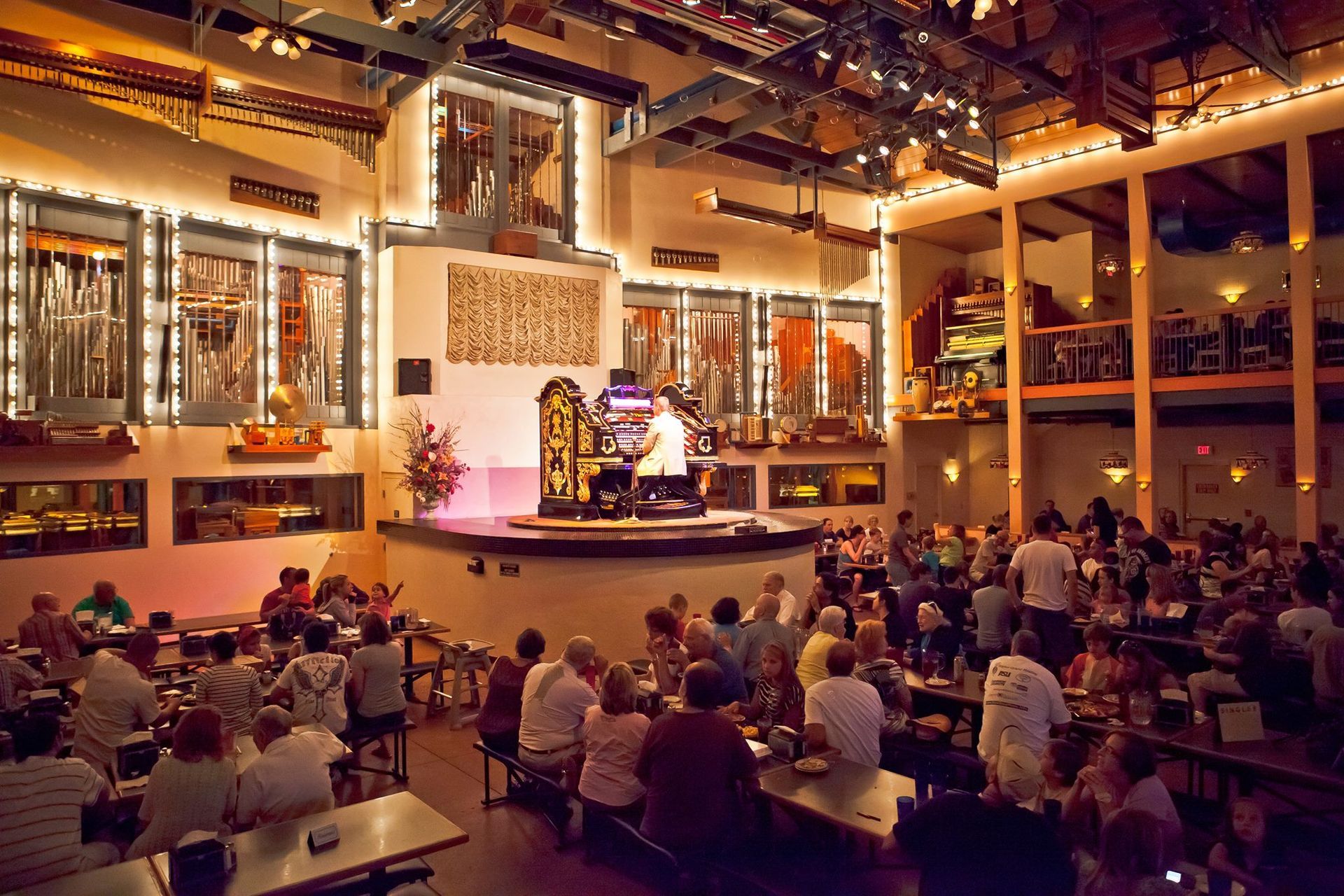 World’s Largest Wurlitzer Pipe Organ: world record in Mesa, Arizona