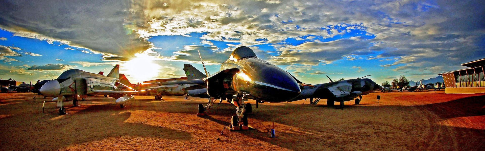 World's Largest Self-supporting Aerospace Museum: world record in Tucson, Arizona
