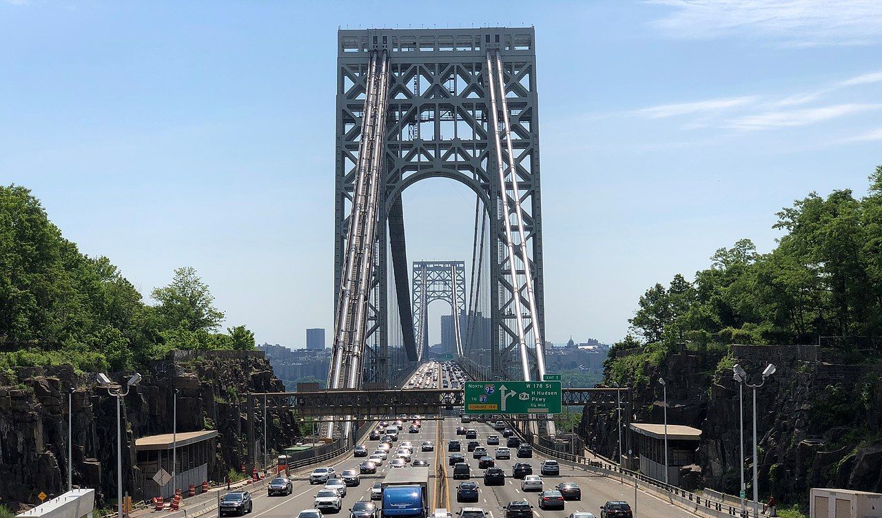 World’s Busiest Motor Vehicle Bridge: world record in Fort Lee, New Jersey