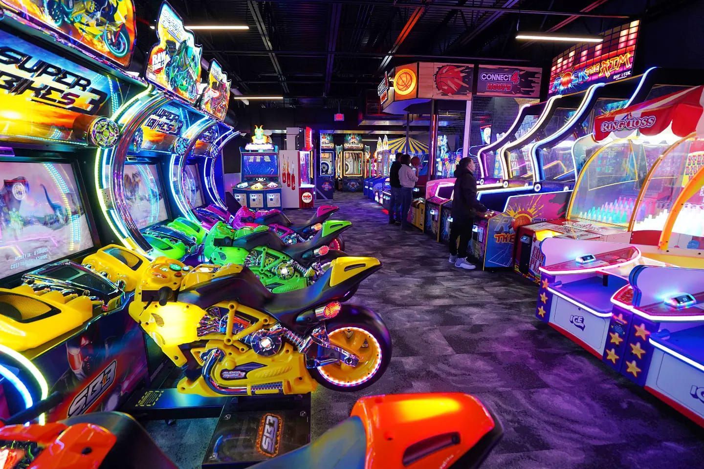 World's Largest Indoor Multi-Level Karting Track: world record in Edison, New Jersey