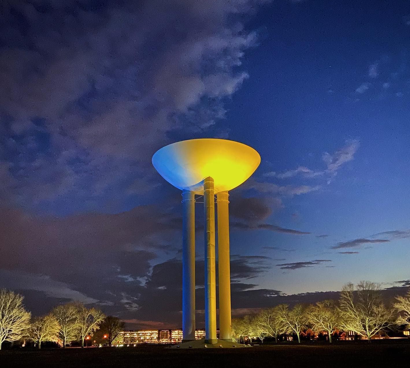 World's Largest Transistor Monument: world record in Holmdel World's Largest Transistor Monument: world record in Holmdel