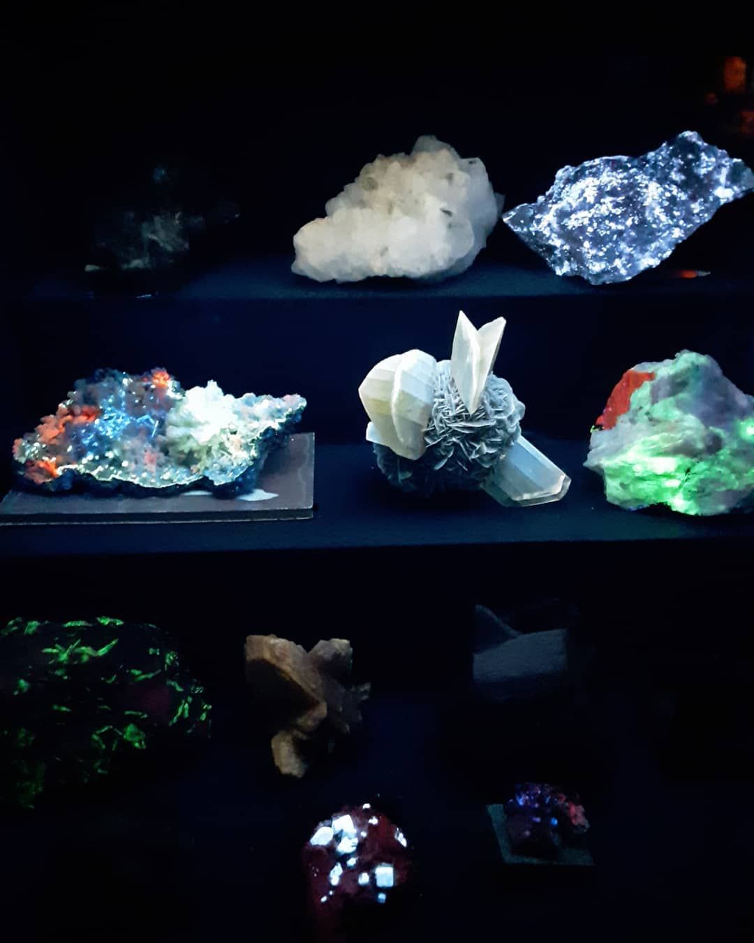 World’s Largest  Collection of Fluorescent Rocks: world record in Ogdensburg, New Jersey