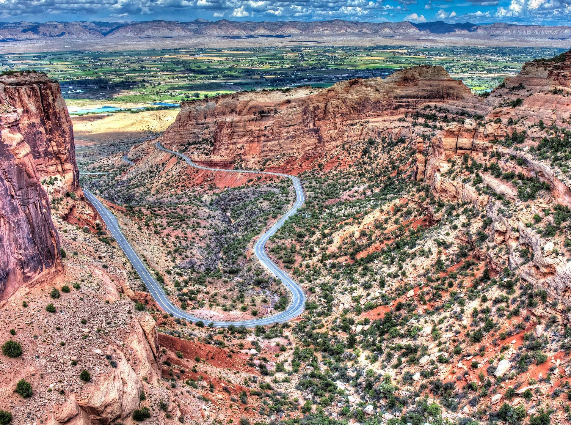 World's Largest Flat Topped Mountain: world record in Grand Junction, Colorado World's Largest Flat Topped Mountain: world record in Grand Junction, Colorado