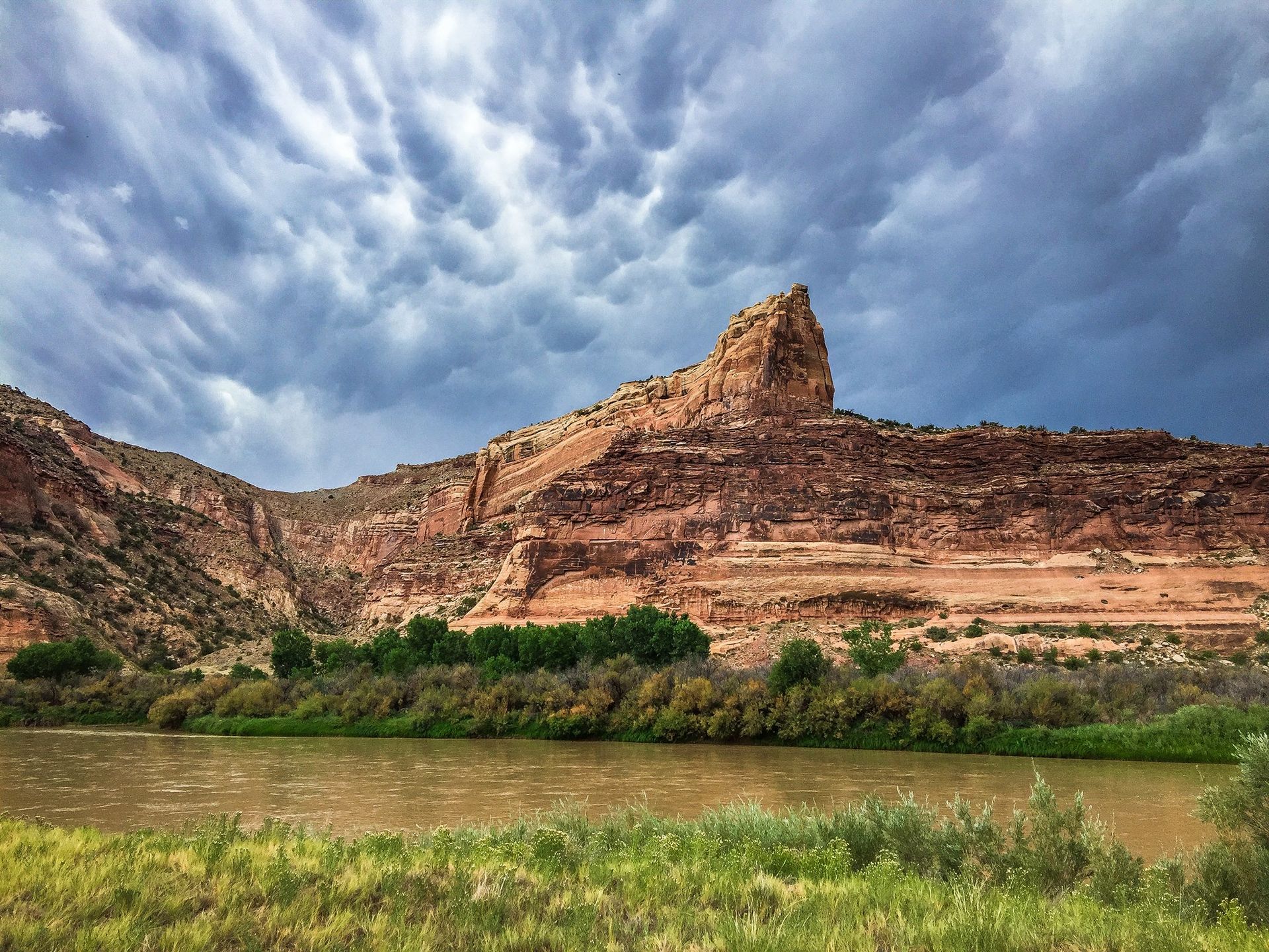 World's Largest Flat Topped Mountain: world record in Grand Junction, Colorado World's Largest Flat Topped Mountain: world record in Grand Junction, Colorado