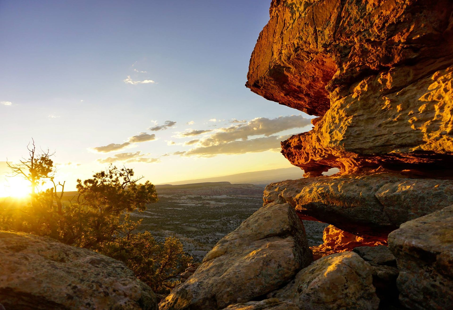 World's Largest Flat Topped Mountain: world record in Grand Junction, Colorado World's Largest Flat Topped Mountain: world record in Grand Junction, Colorado