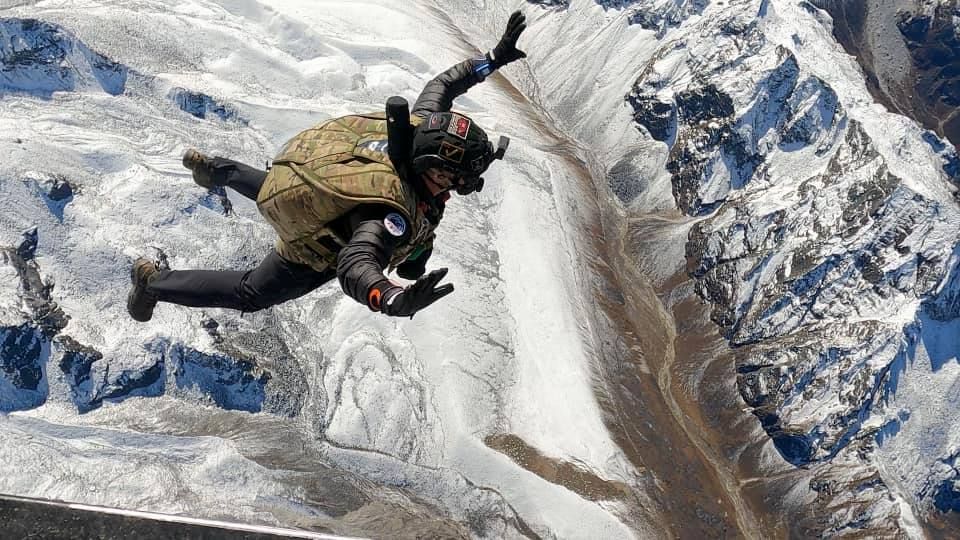 Fastest Time To Skydive Six Continents: Legacy Expeditions Skydiving Team sets world record