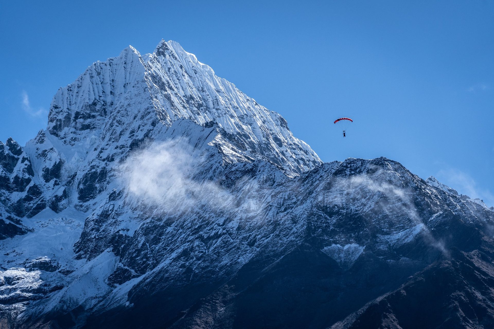 Fastest Time To Skydive Six Continents: Legacy Expeditions Skydiving Team sets world record