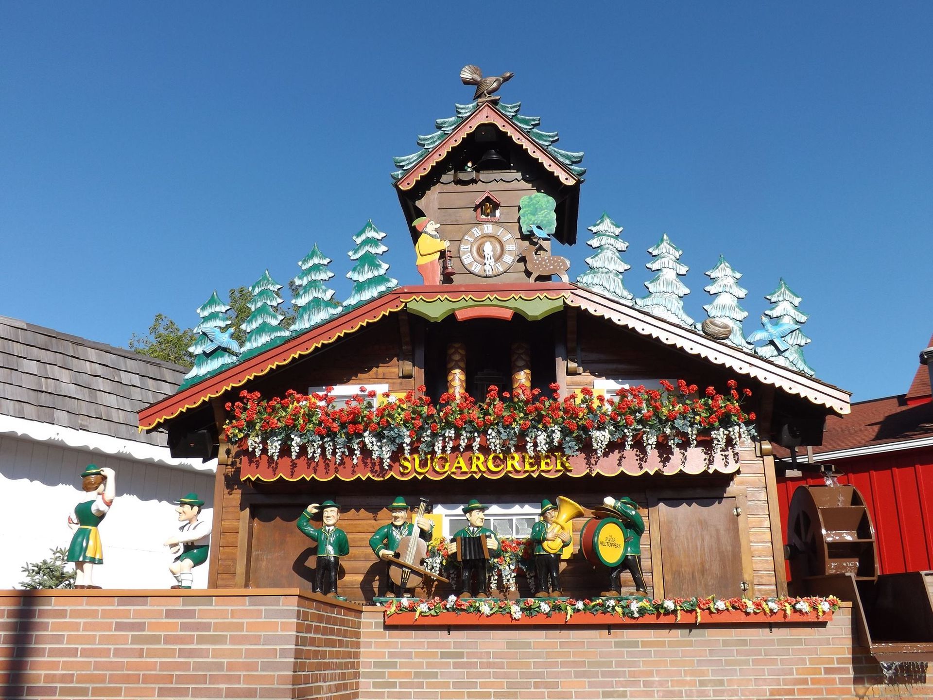 World's Largest Cuckoo Clock: world record in Sugarcreek, Ohio World's Largest Cuckoo Clock: world record in Sugarcreek, Ohio