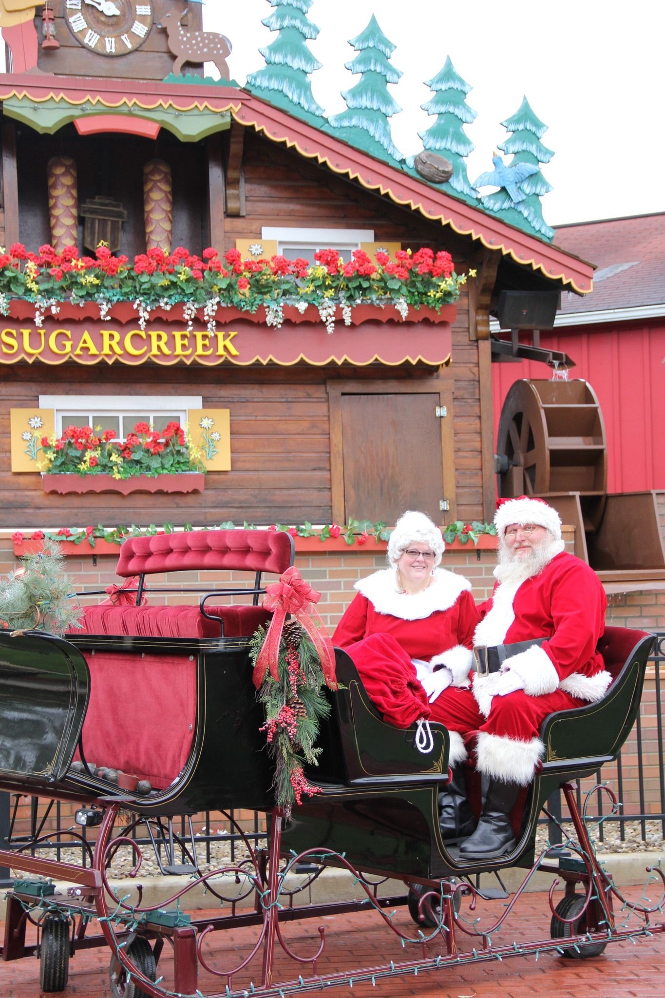 World's Largest Cuckoo Clock: world record in Sugarcreek, Ohio