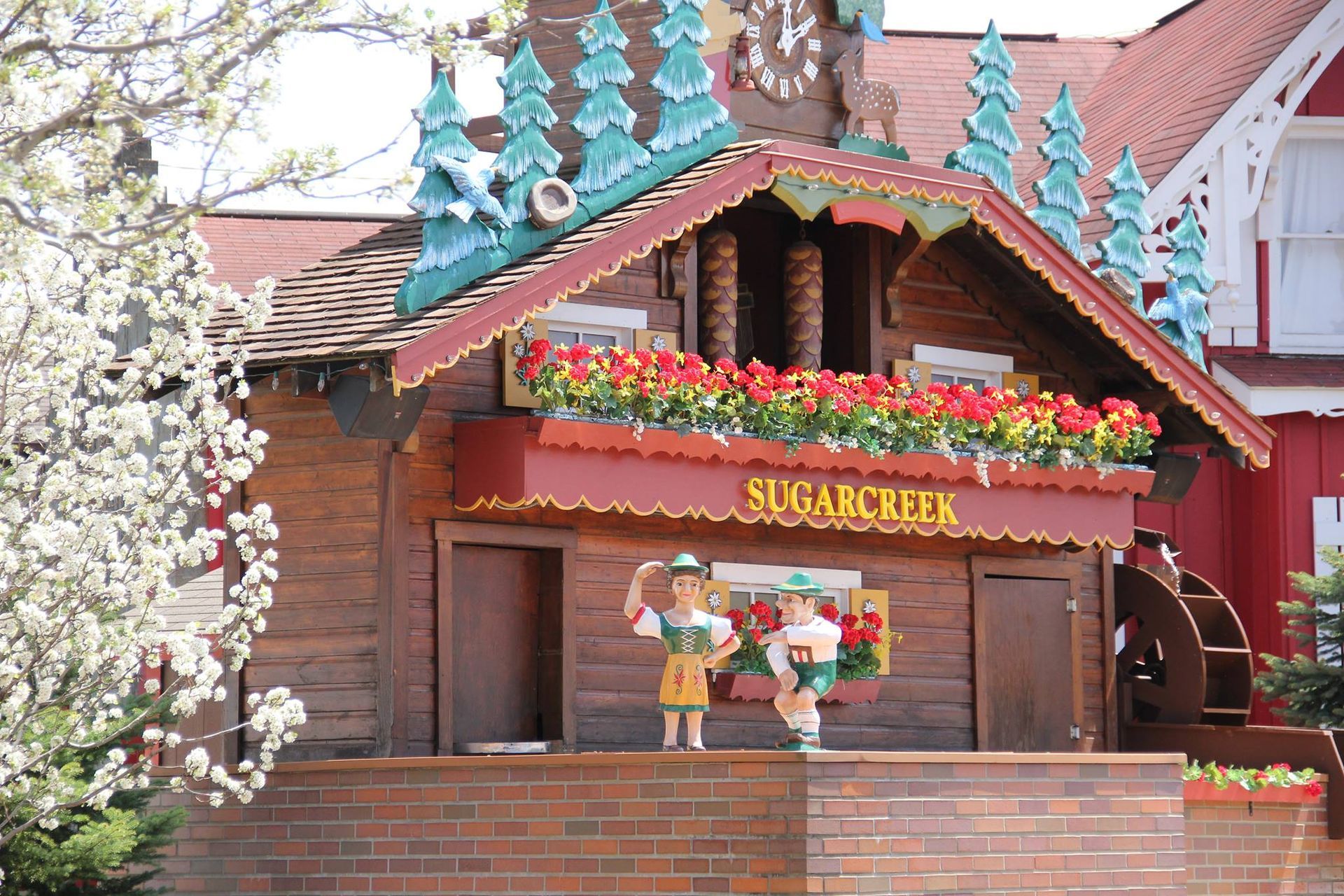 World's Largest Cuckoo Clock: world record in Sugarcreek, Ohio