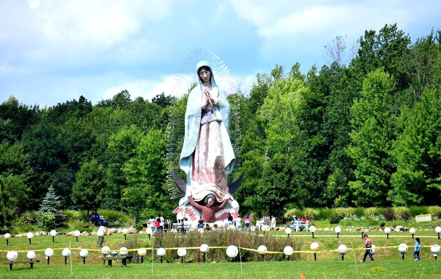 World’s Tallest Our Lady of Guadalupe: world record in Windsor, Ohio