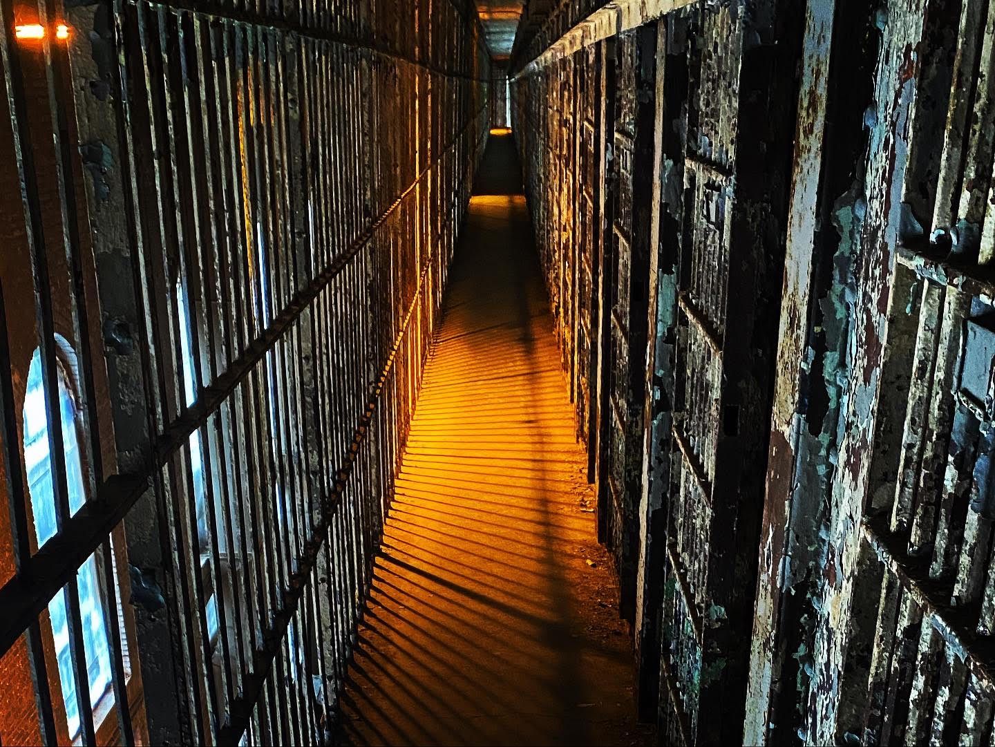 World's Largest Free Standing Jail Cell: world record in Mansfield, Ohio