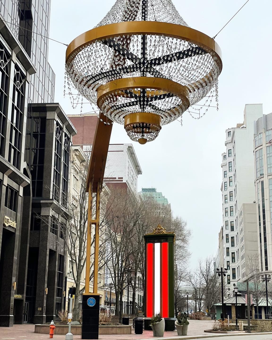 World's Largest Outdoor Crystal Chandelier: world record in Cleveland, Ohio