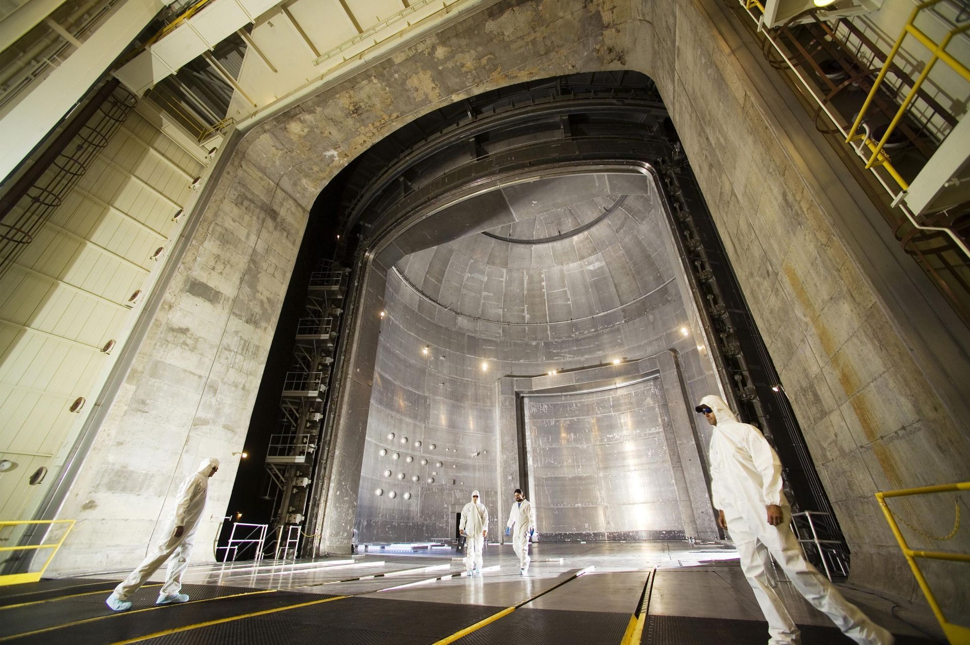 
World's Largest Vacuum Chamber: world record in Sandusky, Ohio