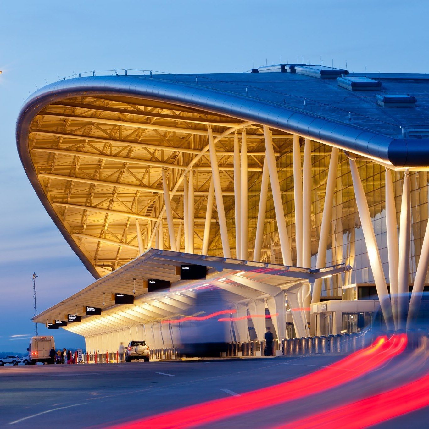 World’s largest airport-based solar farm: Indianapolis, Indiana