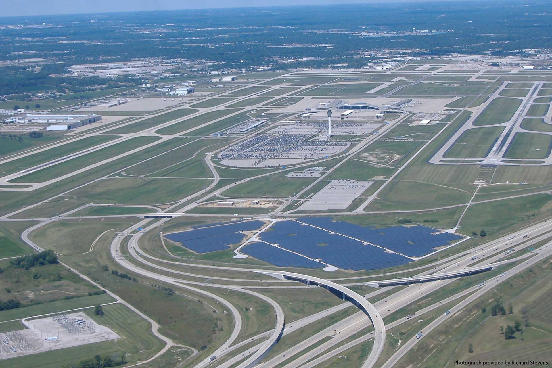 World’s largest airport-based solar farm: Indianapolis, Indiana
