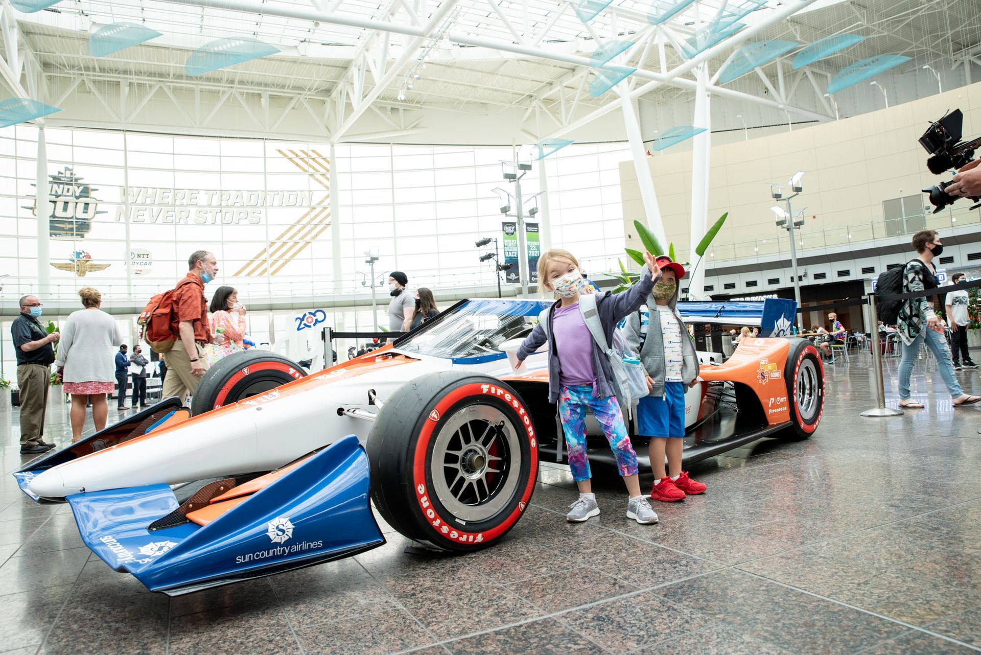 World’s largest airport-based solar farm: Indianapolis, Indiana
