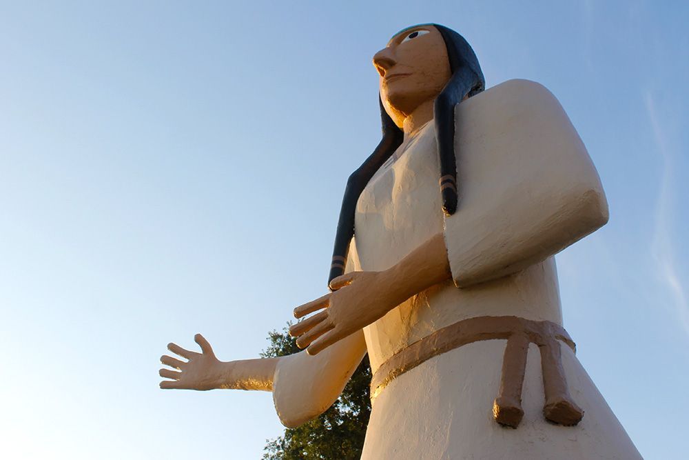 World’s Largest Indian Maiden Monument: world record in Pocahontas, Iowa