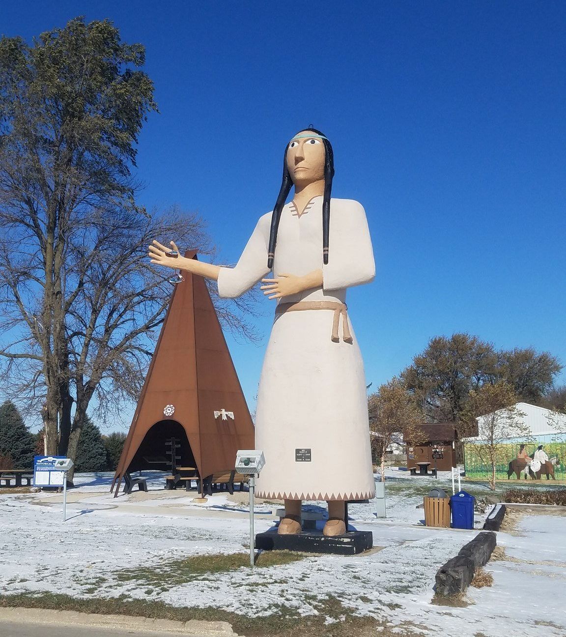 World’s Largest Indian Maiden Monument: world record in Pocahontas, Iowa