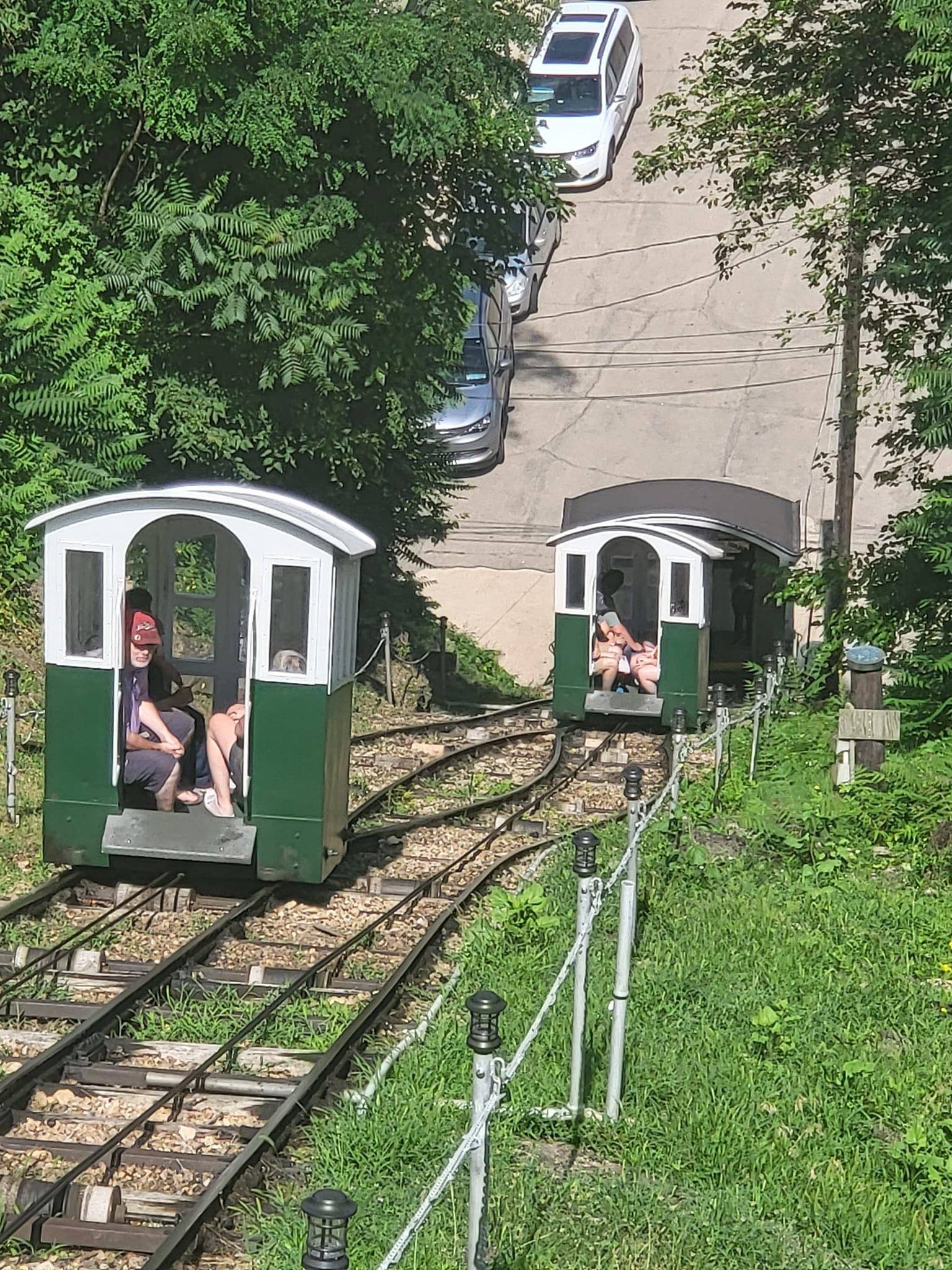 World’s Shortest And Steepest Scenic Railway: world record in Dubuque, Iowa