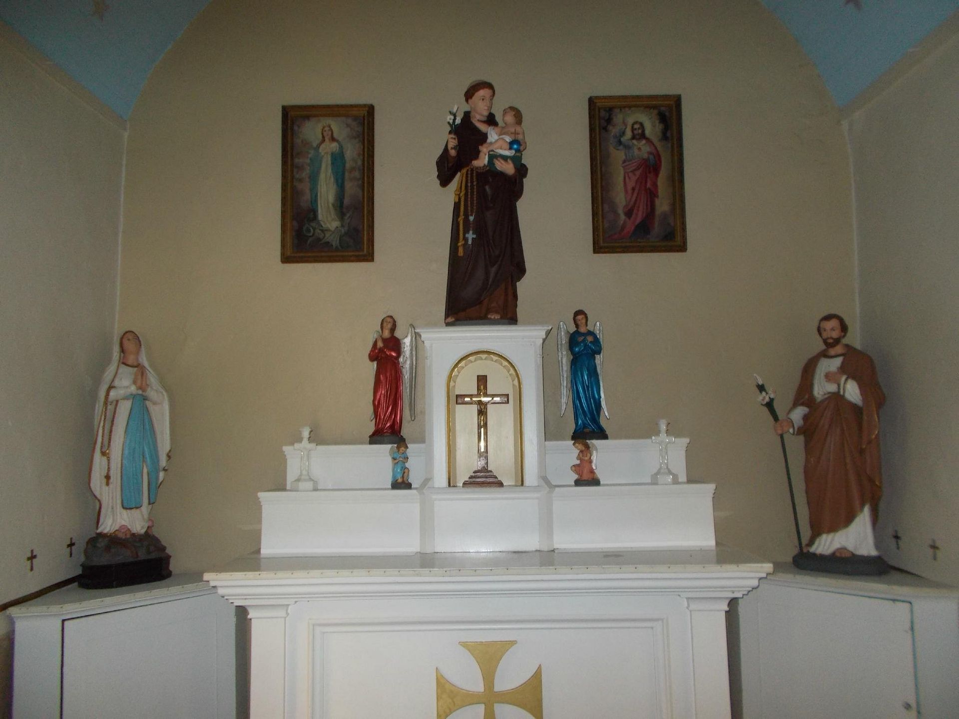 Worlds Smallest Church: world record in Fort Atkinson, Iowa