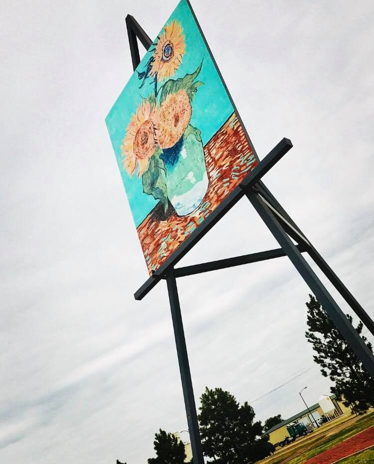 World’s Largest Easel: world record in Goodland, Kansas