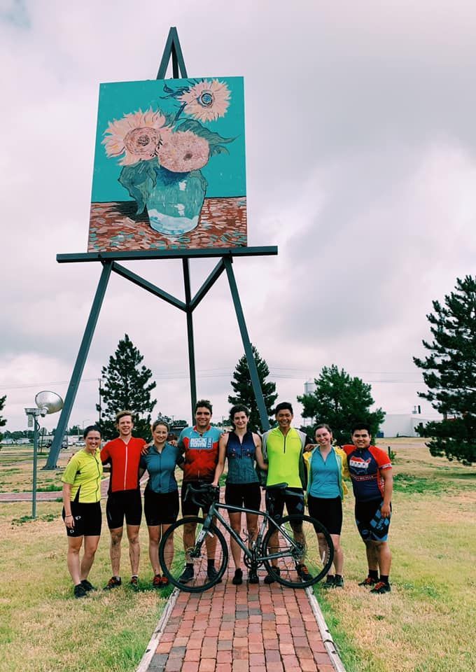 World’s Largest Easel: world record in Goodland, Kansas