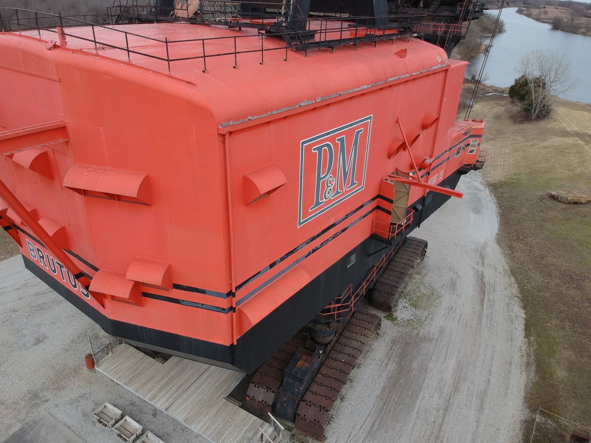 World's Largest Electric Shovel: world record in West Mineral, Kansas