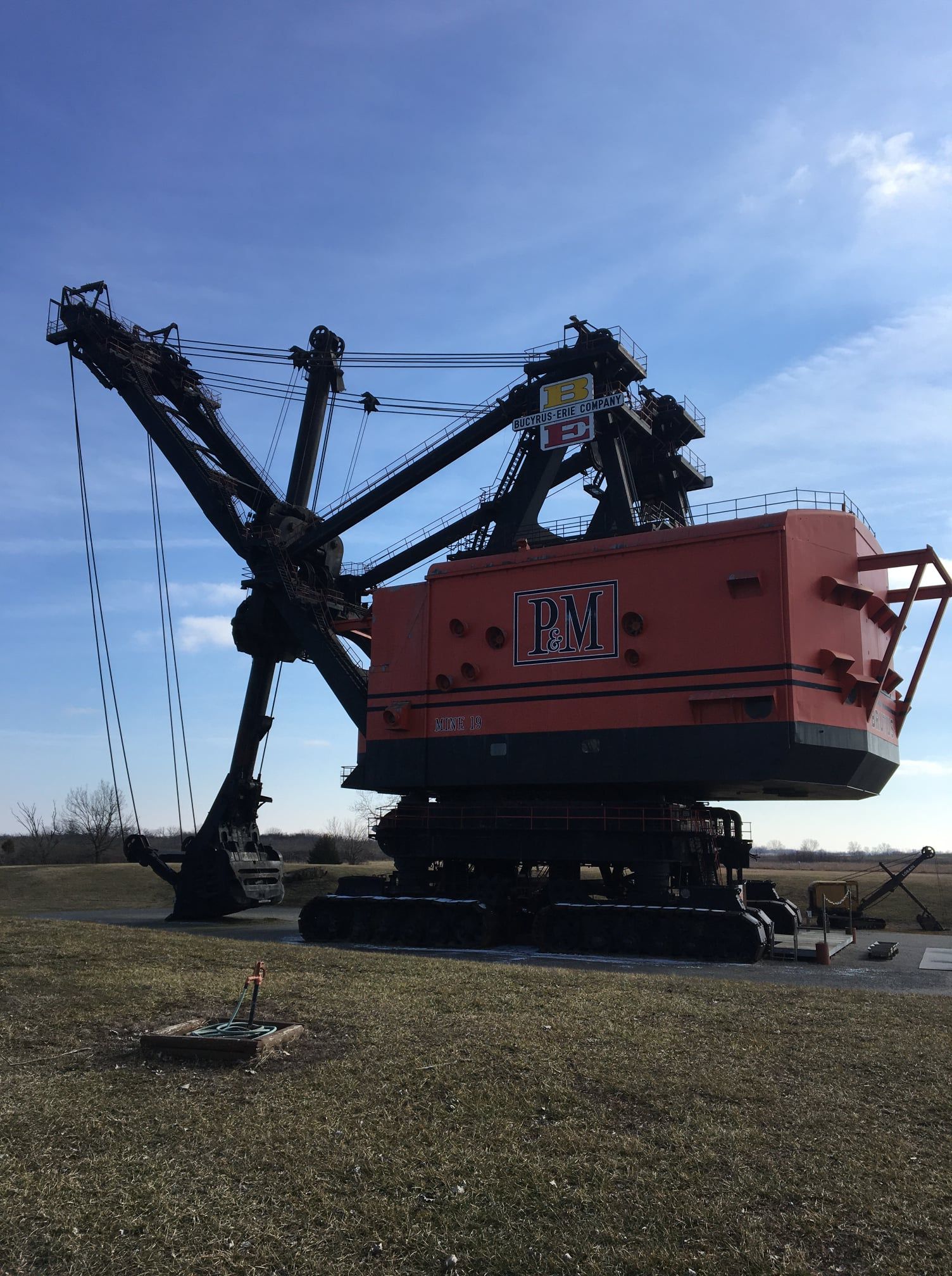 World's Largest Electric Shovel: world record in West Mineral, Kansas