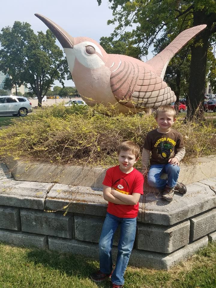 World's Largest Wren Statue: world record in Topeka, Kansas