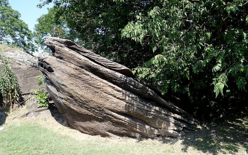 World’s Largest Cannonball Concretions: world record in Rock City, Kansas