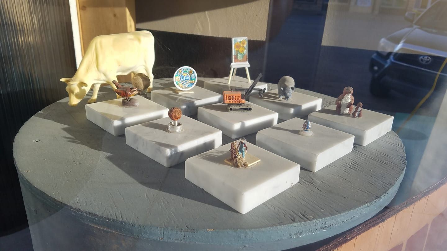 World's Largest Collection of Smallest Versions of Largest Things: world record in Lucas, Kansas