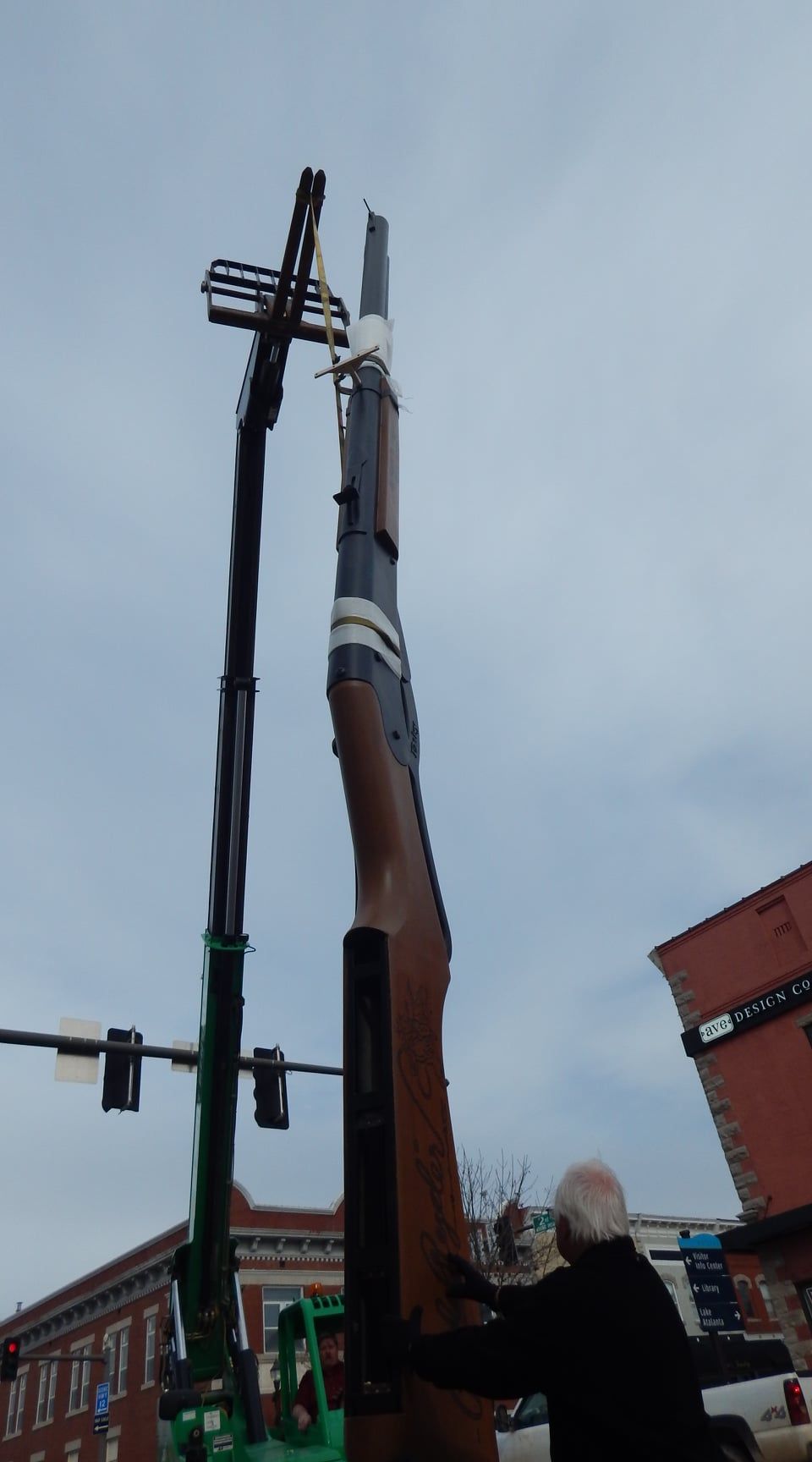 World's Largest Daisy BB Gun: world record in Rogers, Arkansas World's Largest Daisy BB Gun: world record in Rogers, Arkansas