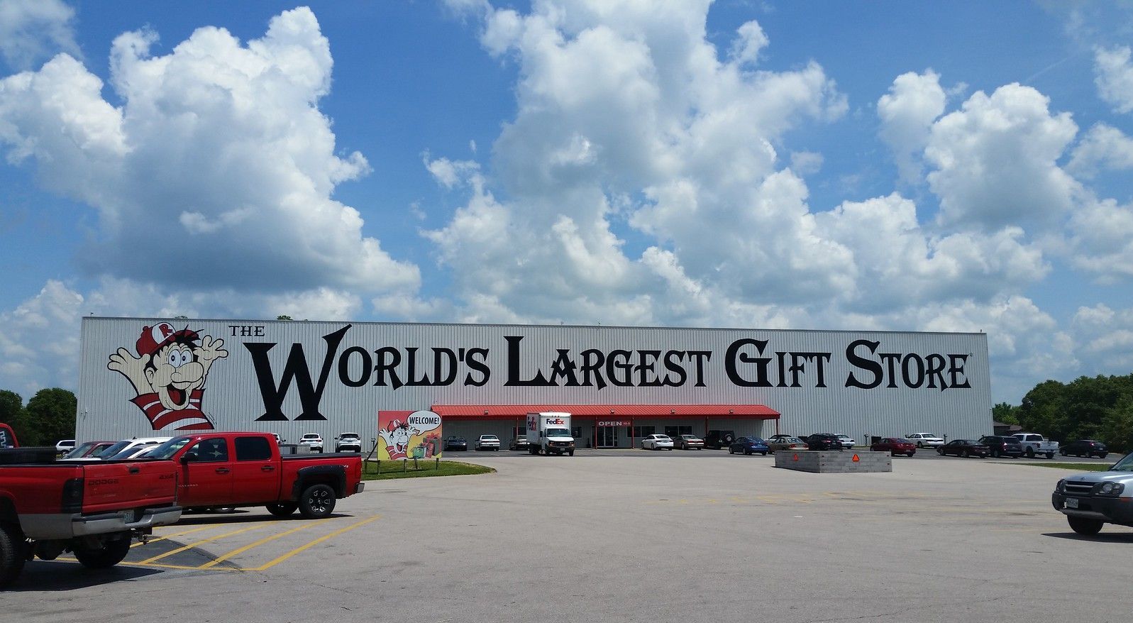 World’s Largest Gift Shop: world record in Phillipsburg, Missouri