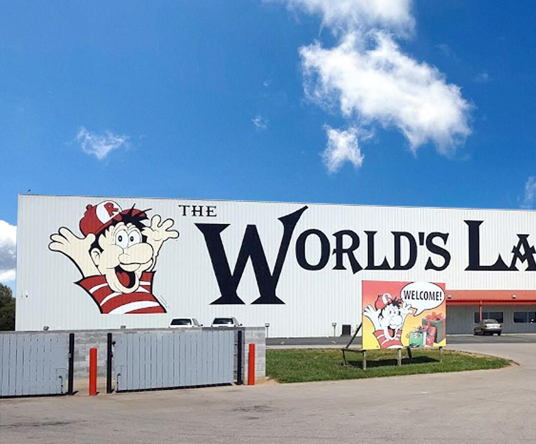 World’s Largest Gift Shop: world record in Phillipsburg, Missouri