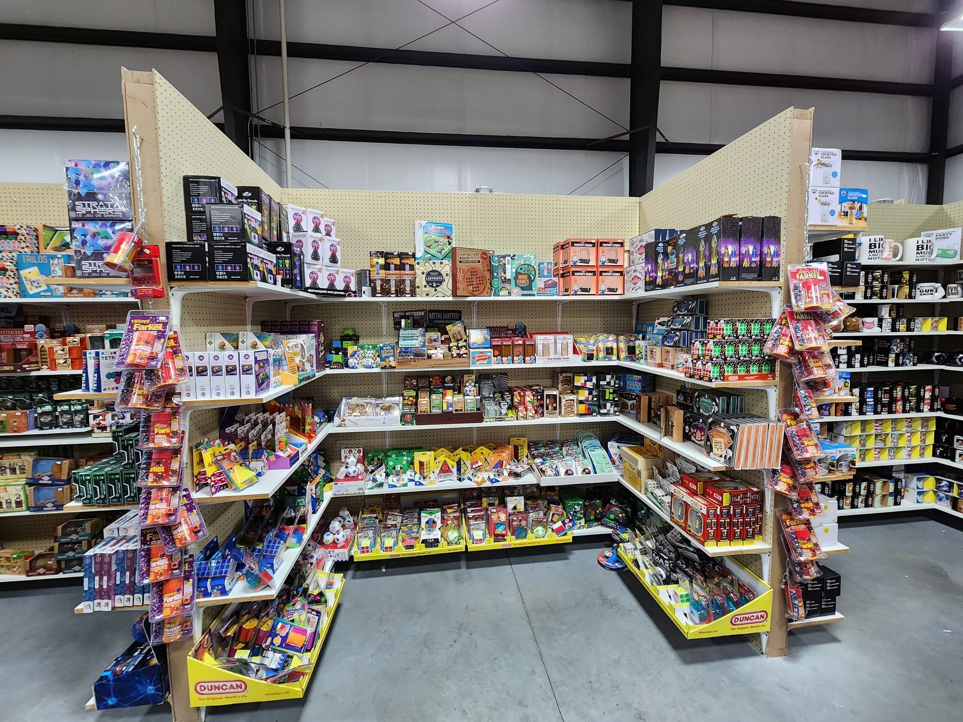 World’s Largest Gift Shop: world record in Phillipsburg, Missouri