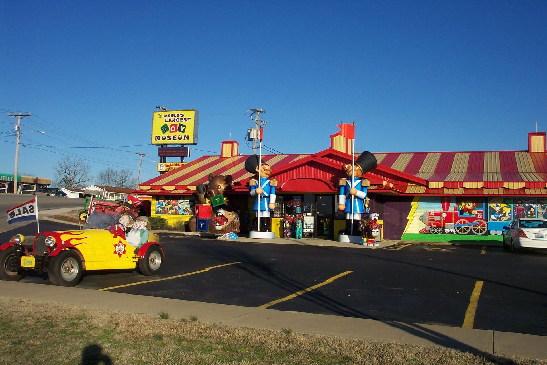  World's Largest Toy Museum Complex: world record in Branson, Missouri 