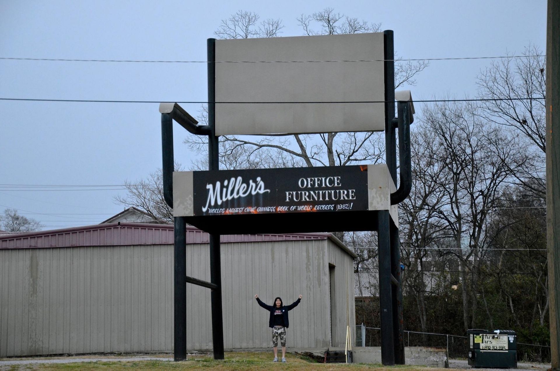 World's Largest Office Chair: world record in Anniston, Alabama World's Largest Office Chair: world record in Anniston, Alabama