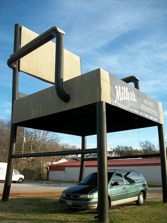 World's Largest Office Chair: world record in Anniston, Alabama World's Largest Office Chair: world record in Anniston, Alabama