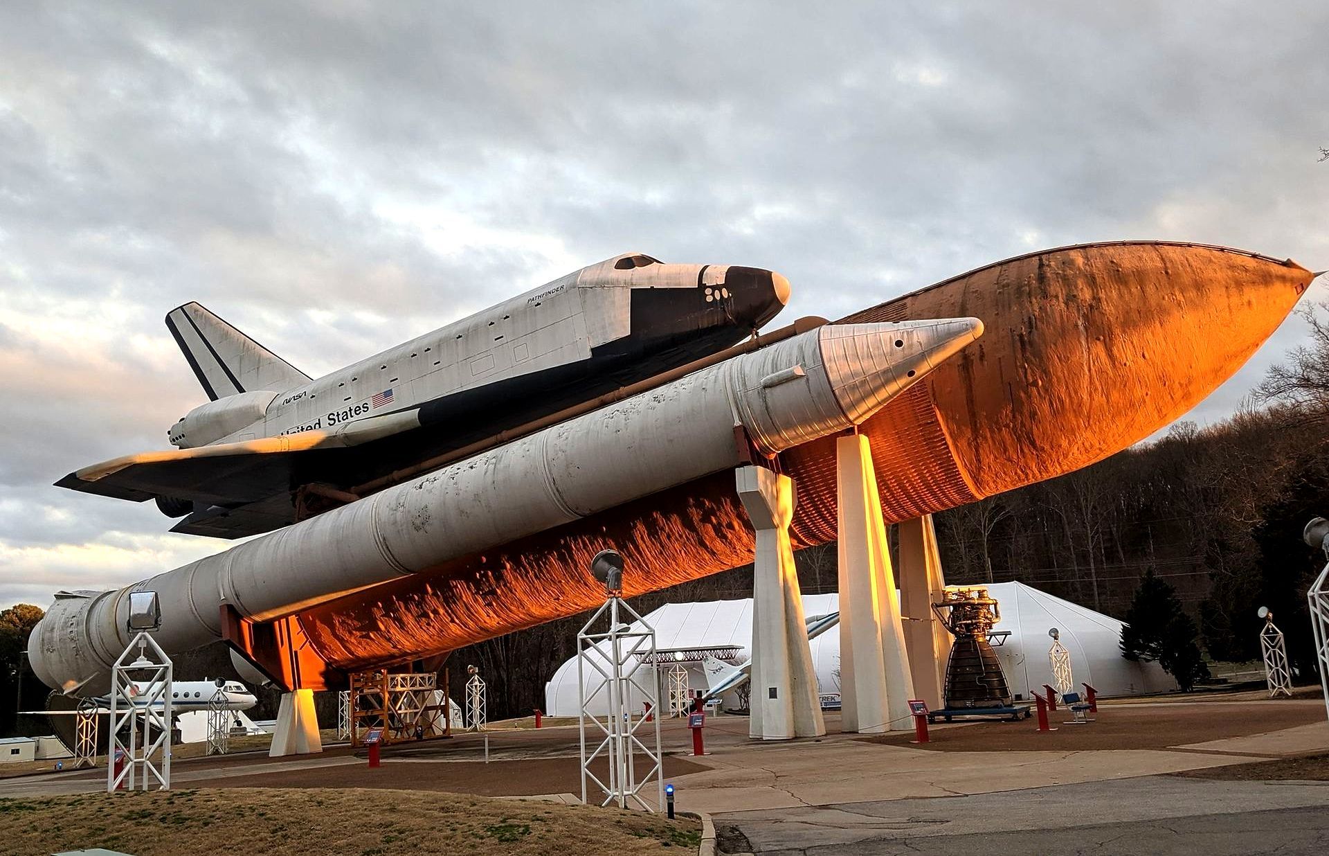 World’s Largest Space Shuttle Replica: world record in Huntsville, Alabama World’s Largest Space Shuttle Replica: world record in Huntsville, Alabama