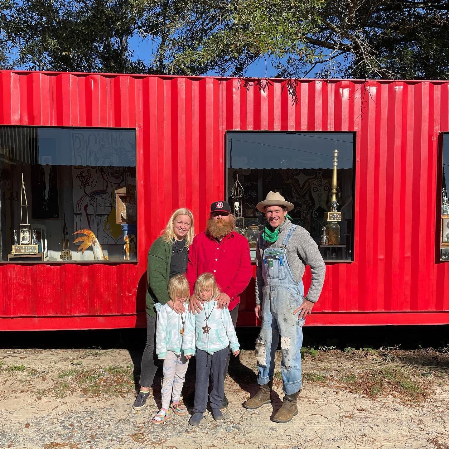 World's First Drive-Thru Art and Antique Gallery: world record in Seale, Alabama