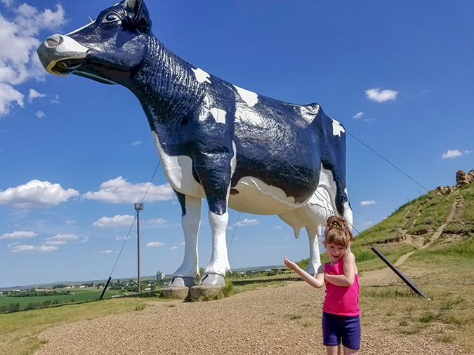 World's Largest Holstein Cow Sculpture: world record in New Salem, North Dakota